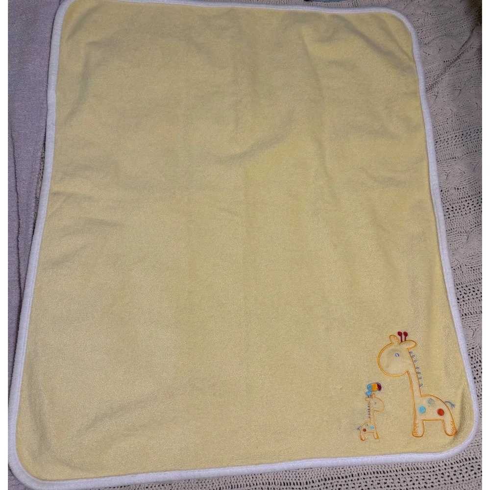 Child of Mine by Carters Yellow Fleece Baby Blanket Giraffe Embroidery squeaktoy